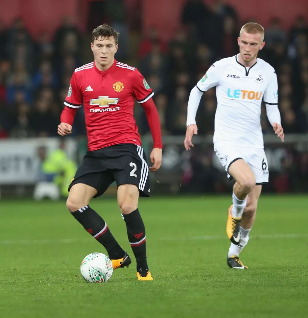 防守重压下 防守重压下